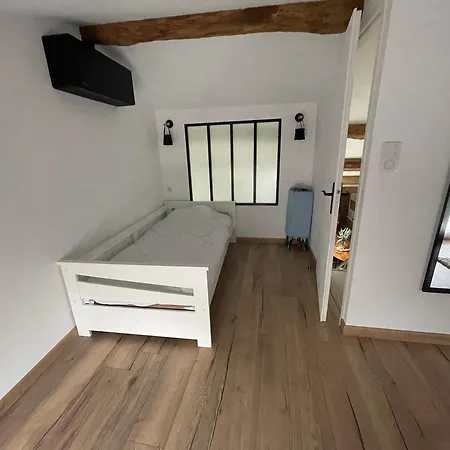 Industrial Lodge 85m² - Loft avec extérieur *