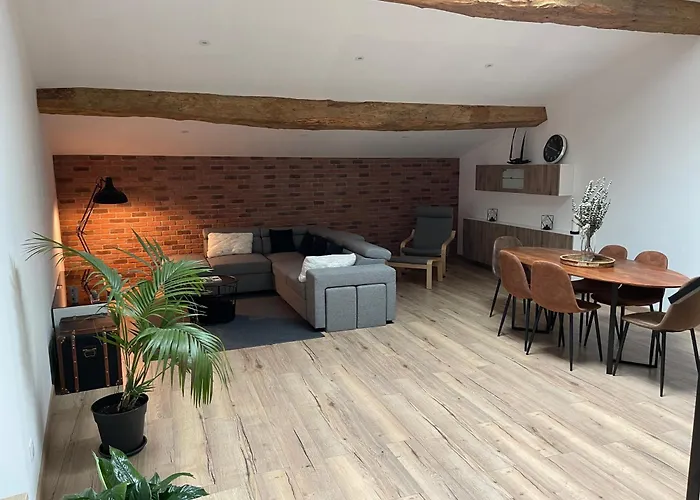 Hébergement de vacances Industrial 85m² - Loft Avec Extérieur *